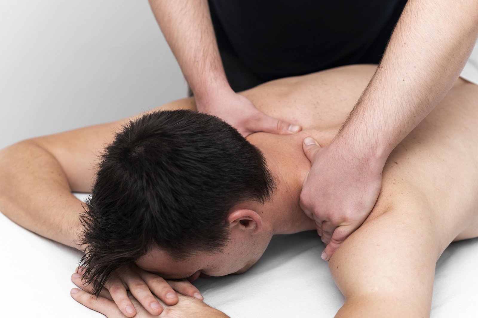 Sports Massage: Benefits, Techniques and When to Book a Session